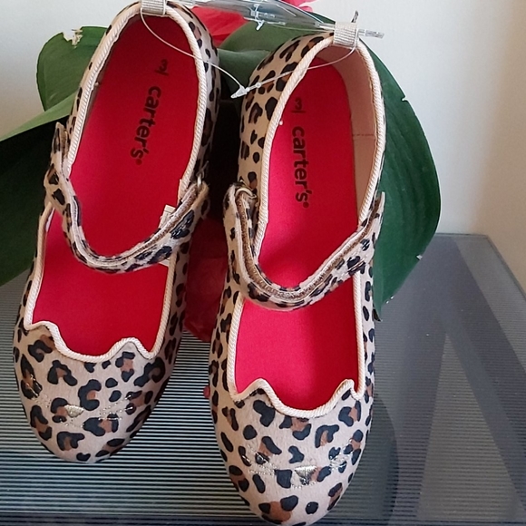 3/$30💕Youth Carter's shose. - Picture 2 of 5